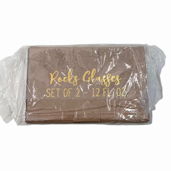 NIB NWT MR & MRS SET OF 2 ROCKS GLASSES METALLIC GOLD HEART WEDDING BRIDAL GIFT - Picture 5 of 7